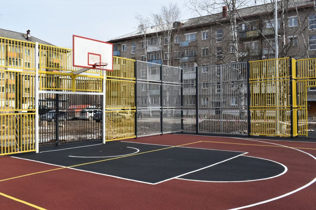 Спортивная площадка г. Пермь, ул. Ушинского, 9