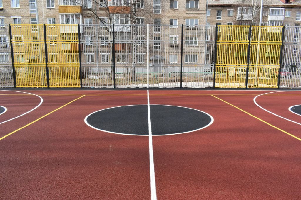 Спортивная площадка г. Пермь, ул. Ушинского, 9